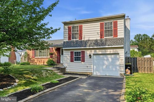 3218 Leeland Dr, BENSALEM, PA, 19020-1706 | Card Image