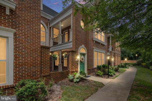 8605 Liberty Trl, MANASSAS, VA, 20110-2114 | Card Image