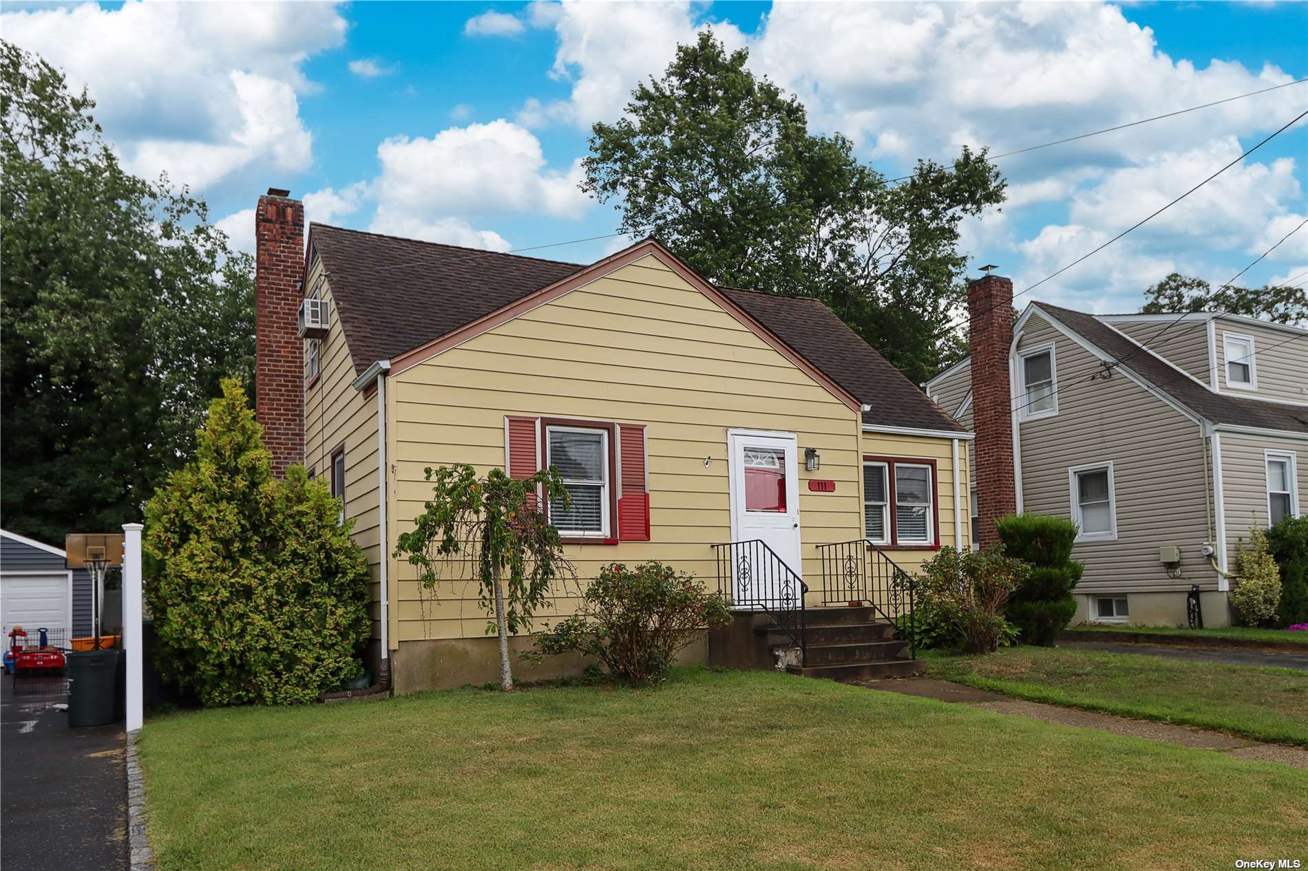 Grant Blvd, North Bellmore, NY 11710