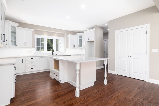 10 Maple View Trl, House other with 3 bedrooms, 3 bathrooms and null parking in Litchfield CT | Image 8