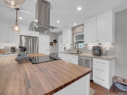 769 Lime Rock, Canyon Lake, TX, 78133-2960 | Card Image