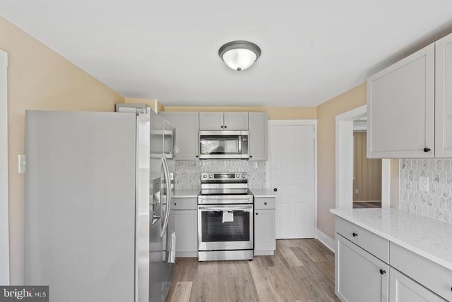 311 W Washington St, House other with 3 bedrooms, 1 bathrooms and null parking in PAULSBORO NJ | Image 6