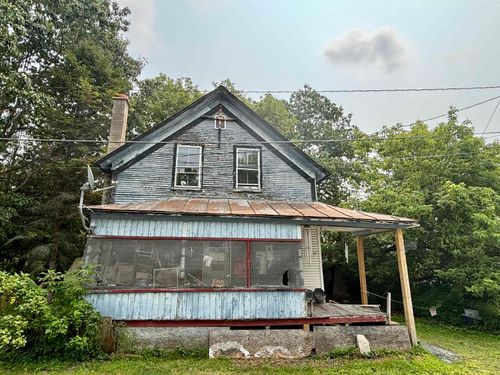 10 Union St, Richford, VT, 05476-1229 | Card Image