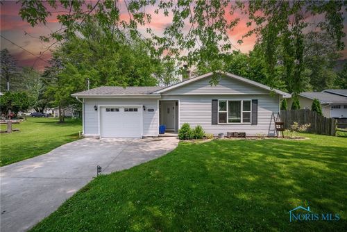 23704 E Second St, Grand Rapids, OH, 43522-9741 | Card Image