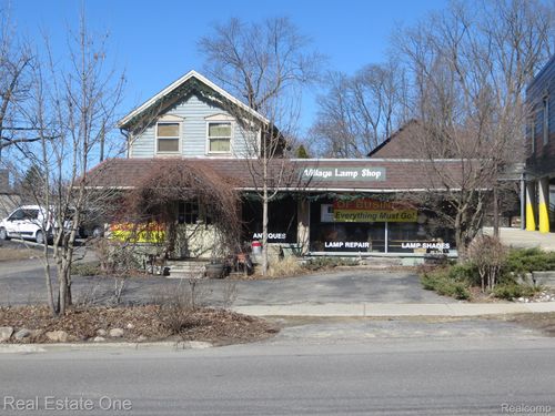 139 Romeo Rd, Rochester, MI, 48307-1558 | Card Image