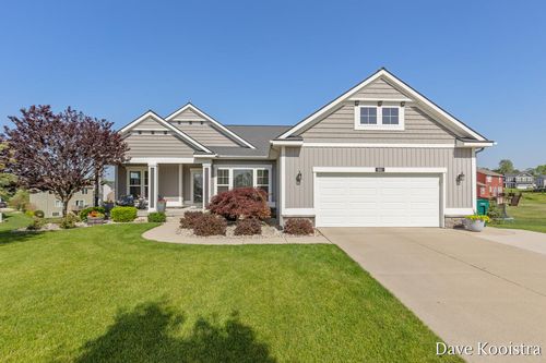 1011 Dreamfield Dr, Byron Center, MI, 49315-9558 | Card Image