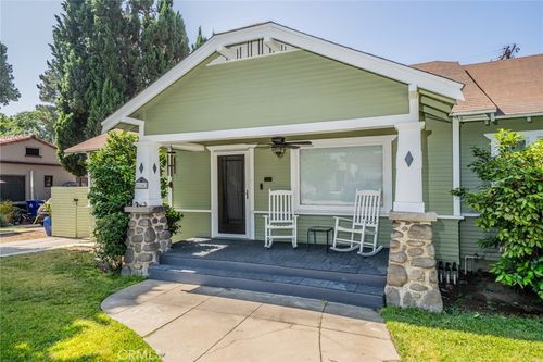 116 E Granada Ct, Ontario, CA, 91764-3220 | Card Image