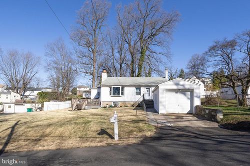 3740 Moosewood Ave, FEASTERVILLE TREVOSE, PA, 19053-7922 | Card Image