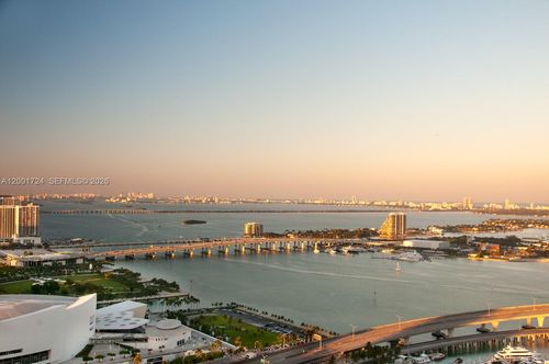 4104-244 Biscayne Blvd, Miami, FL, 33132-2345 | Card Image