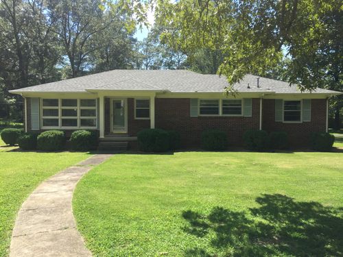 711 Forrest Dr, Tullahoma, TN, 37388-2526 | Card Image