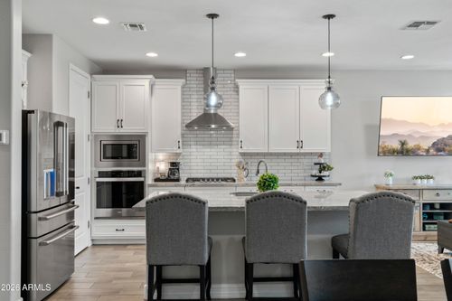 17227 W Desert Sage Dr, Goodyear, AZ, 85338-6516 | Card Image