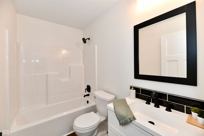 1018 N 18 Th St, House other with 3 bedrooms, 2 bathrooms and null parking in Elwood IN | Image 15