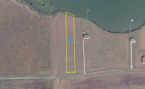 645 Waypoint Dr, Palacios, TX, 77465-6230 | Card Image
