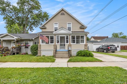 442 Washington St, Marine City, MI, 48039-1685 | Card Image