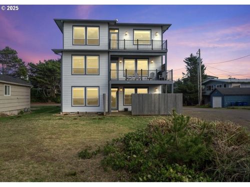 813 Sw 9th St, Lincoln City, OR, 97367-2142 | Card Image