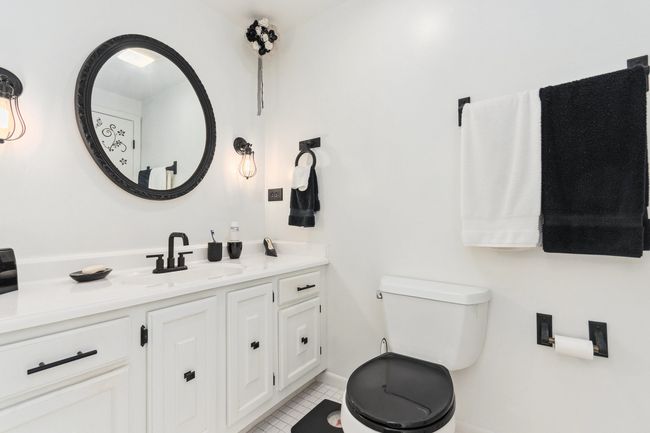 230 Ridgefield Ln, House other with 3 bedrooms, 3 bathrooms and 2 parking in Naperville IL | Image 18
