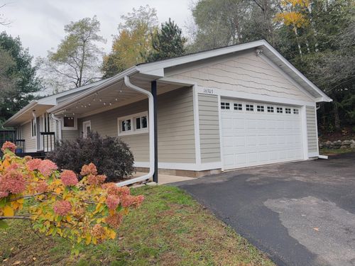 16303 Division St, Lakeland, MN, 55043-9556 | Card Image