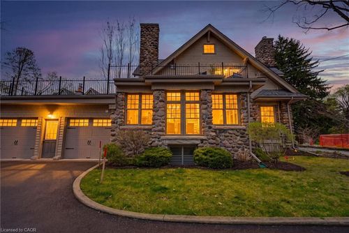 3083 Lakeshore Road, Burlington, ON, L7N1A3 | Card Image