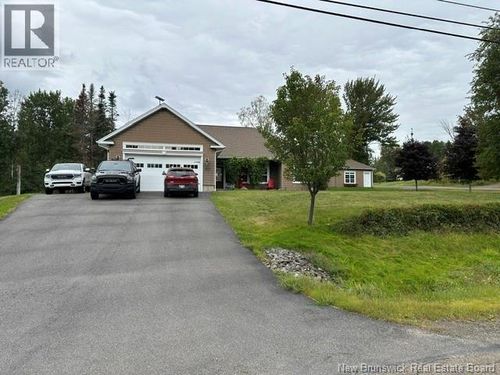 23 Highfield Rd, Douglas, NB, E3G7P6 | Card Image