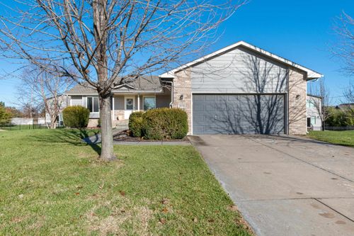 3521 N Valerie Cir, Wichita, KS, 67205-3410 | Card Image