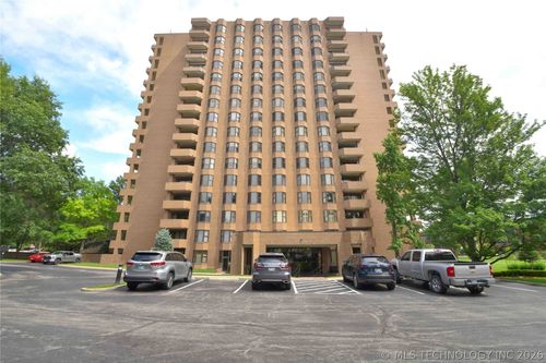 602-2121 S Yorktown Ave, Tulsa, OK, 74114-1421 | Card Image