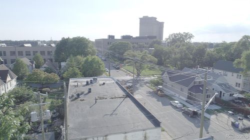 1798 Wabash St, Detroit, MI, 48216-1865 | Card Image