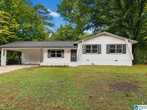 1016 Sugarloaf Ln, Anniston, AL, 36207-7156 | Card Image
