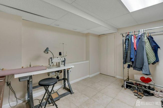 1 Pheasant Run, Townhouse with 2 bedrooms, 3 bathrooms and null parking in Edison NJ | Image 23