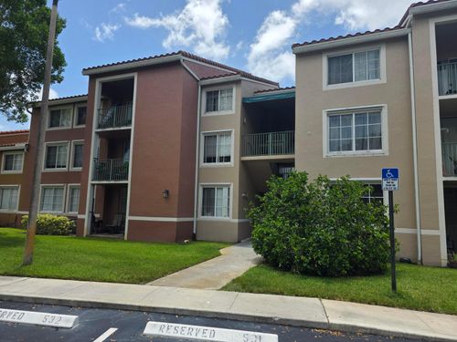 104-7824 Sonoma Springs Cir, Lake Worth, FL, 33463-7946 | Card Image