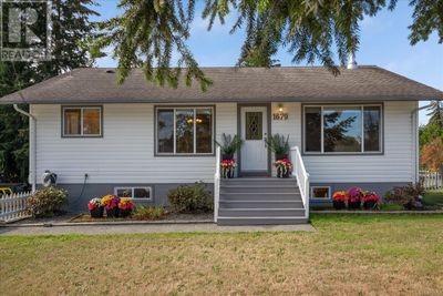 1679 Cedar Rd, House other with 4 bedrooms, 3 bathrooms and null parking in Nanaimo BC | Image 3