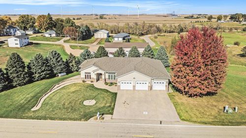 505 E 2nd Ave, Beaver Creek, MN, 56116-1130 | Card Image