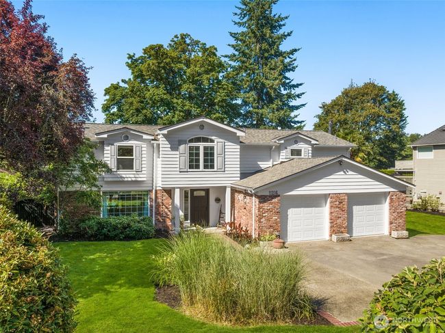 Experience space and serenity across an expansive 17, 000+ square foot lot, with ample room to garden, entertain, or simply breathe. | Image 32