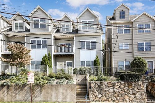 297 W Post Rd, White Plains, NY, 10606-2944 | Card Image