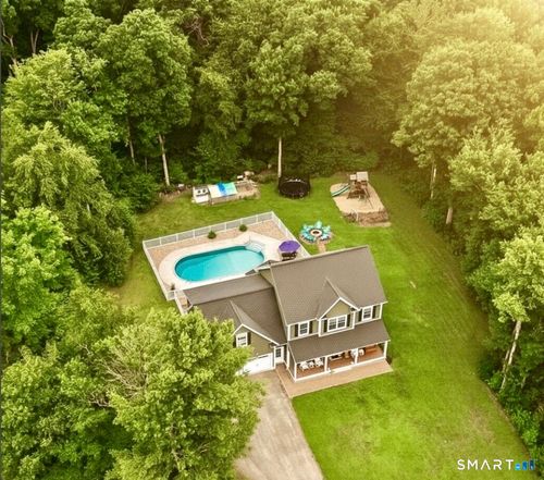 81 Evergreen Xing, New Hartford, CT, 06057-3240 | Card Image