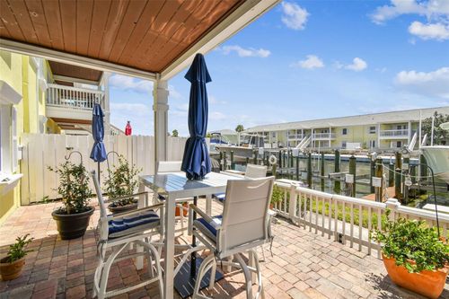 apt-b-4984 Beach Dr Se, ST PETERSBURG, FL, 33705-4850 | Card Image