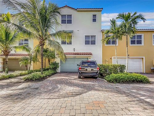 12448 Nw 17th Mnr, Pembroke Pines, FL, 33028-1894 | Card Image