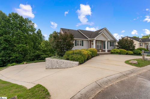 220 Wetland Way, Anderson, SC, 29621-2673 | Card Image