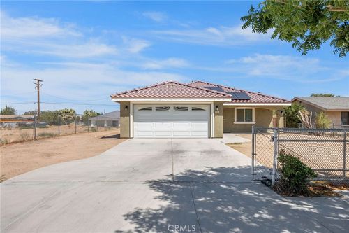 16050 Spruce St, Hesperia, CA, 92345 | Card Image