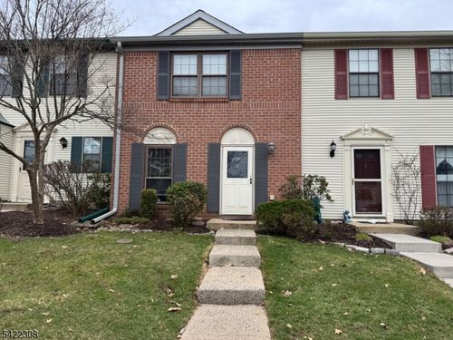 40 Daniel Dr, Franklin Park, NJ, 08823-1341 | Card Image