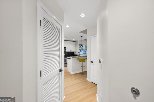 apt-1702-250 Pharr Road Ne, Atlanta, GA, 30305 | Card Image