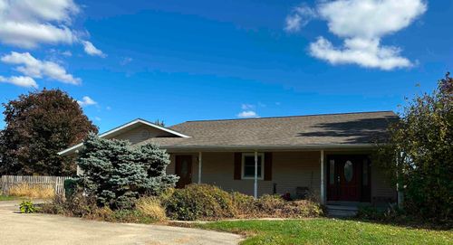 16529 Scenic Palisades Rd, MOUNT CARROLL, IL, 61053-9021 | Card Image