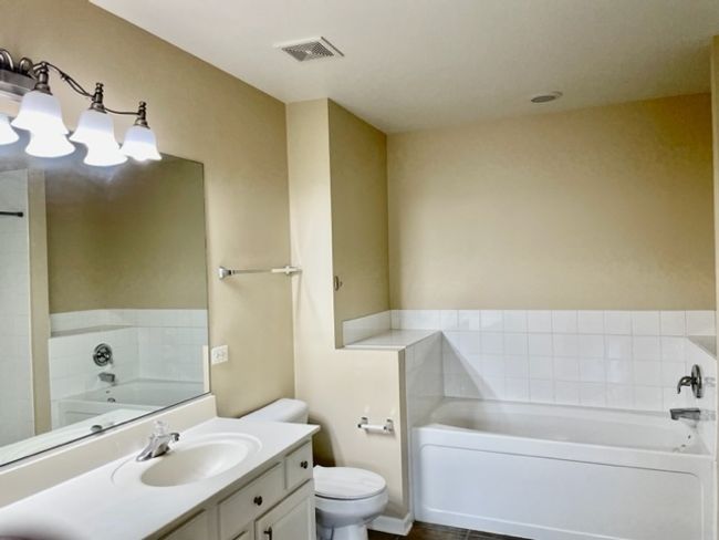 0 - 24107 W Walnut Cir, Home with 2 bedrooms, 3 bathrooms and null parking in Plainfield IL | Image 17