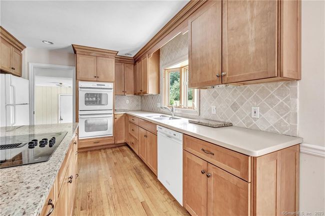 193 Walnut Tree Hill Rd, House other with 3 bedrooms, 2 bathrooms and null parking in Shelton CT | Image 8