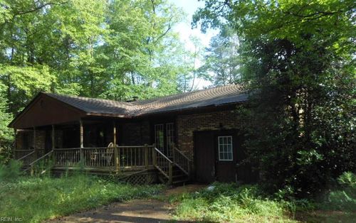 615 Ivison Ln, Onemo, VA, 23130-2015 | Card Image