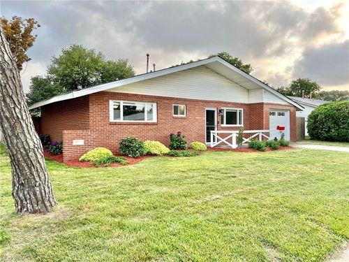 1987 Kingston Ave, Norfolk, VA, 23503-2651 | Card Image