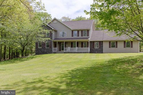 215 Oakwood Dr, PHILIPSBURG, PA, 16866-8703 | Card Image