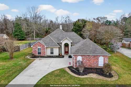 8589 R Dawes Dr, Denham Springs, LA, 70706-8570 | Card Image
