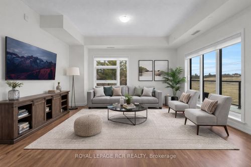 413-555 William Graham Dr, Aurora, ON, L4G3H9 | Card Image