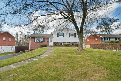 531 Fieldstone Dr, House other with 3 bedrooms, 1 bathrooms and 2 parking in Monroeville PA | Image 2