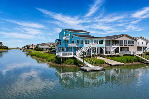 339 57th Ave N, North Myrtle Beach, SC, 29582-1117 | Card Image